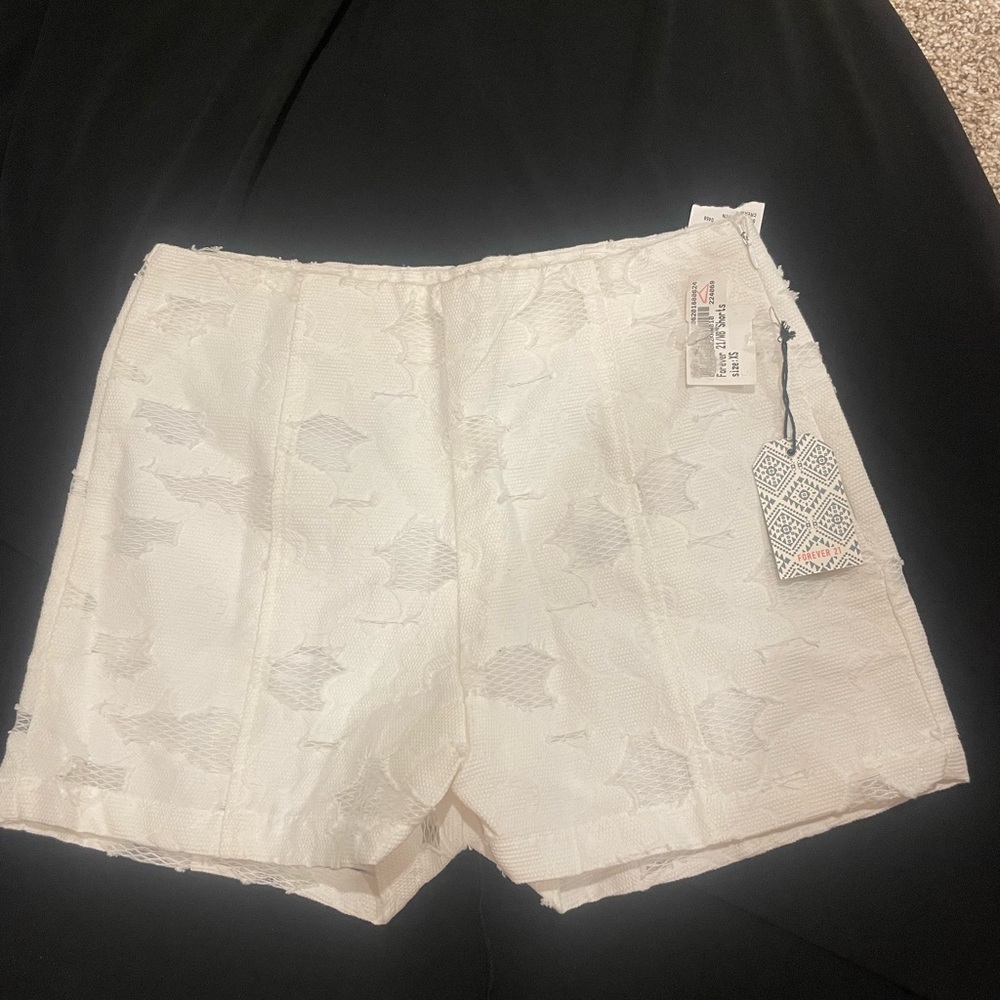White High Waist Textured Shorts (X3)